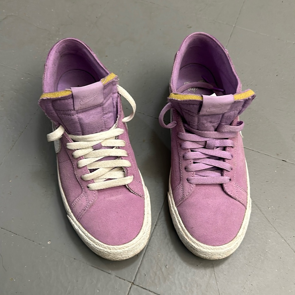 Nike SB Blazer Chukkas size 9.5